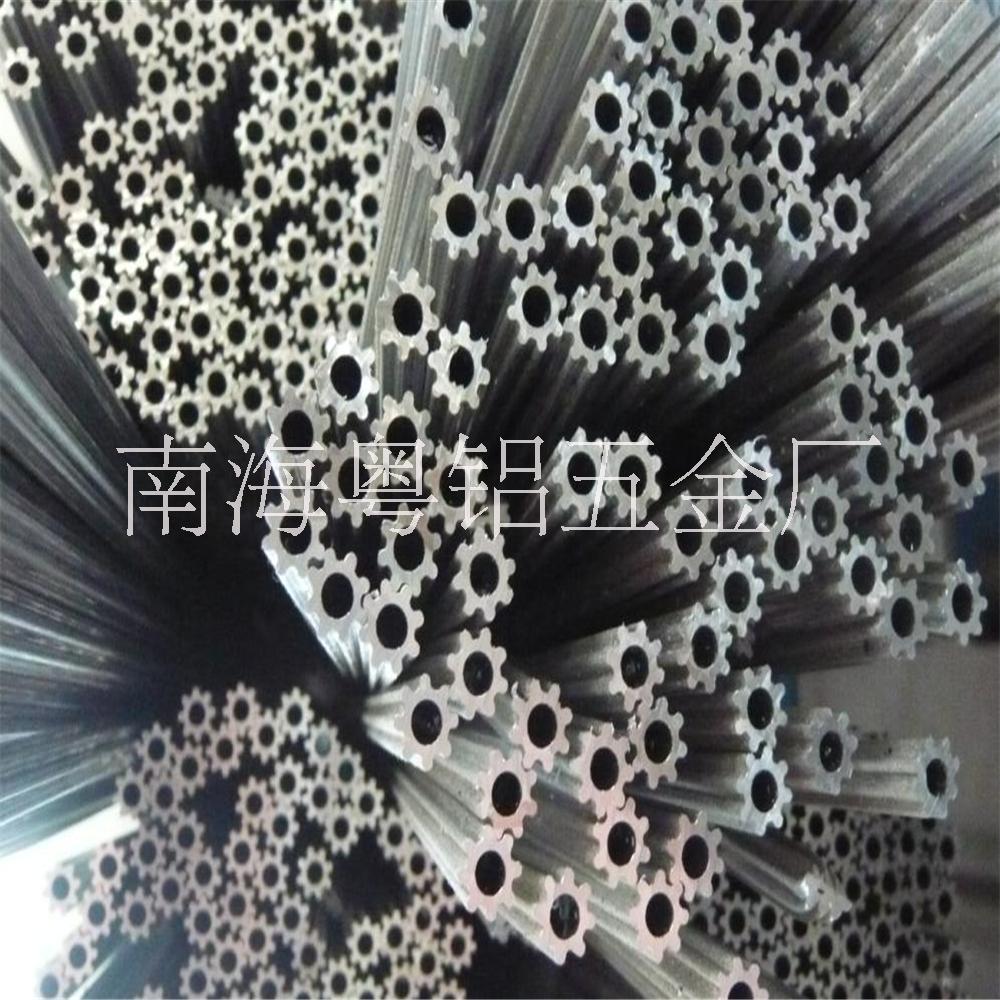 佛山廠家生產(chǎn)鋁合金窗簾軸 掛軸 導(dǎo)軌 轉(zhuǎn)軸 鋁型材定做