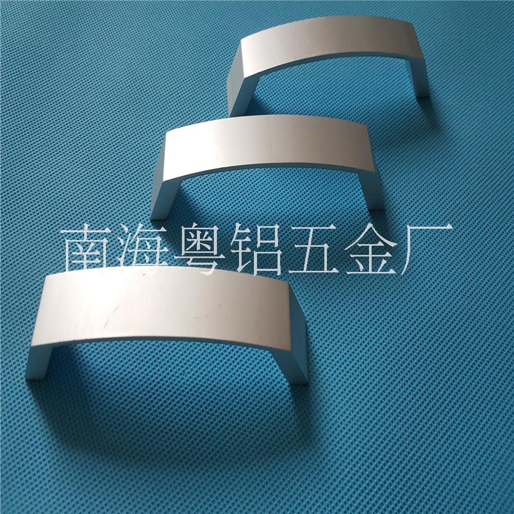 生產(chǎn)鋁合金鋁型材櫥柜拉手  抽屜鋁拉手 家具鋁合金拉手型材