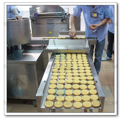 廣州廠家直銷杏仁餅機(jī) 全自動(dòng)杏仁餅成型機(jī) 多功能炒米餅機(jī) 杏仁餅生產(chǎn)線