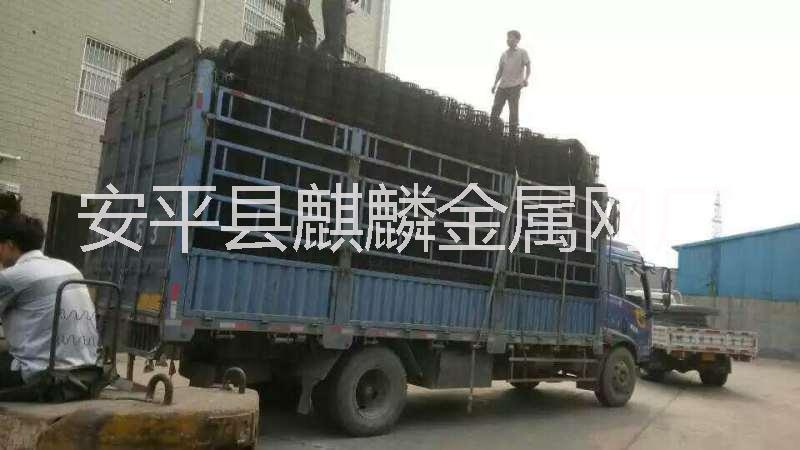 安平縣荷蘭網(wǎng)價格//pvc荷蘭網(wǎng)/荷蘭網(wǎng)直銷