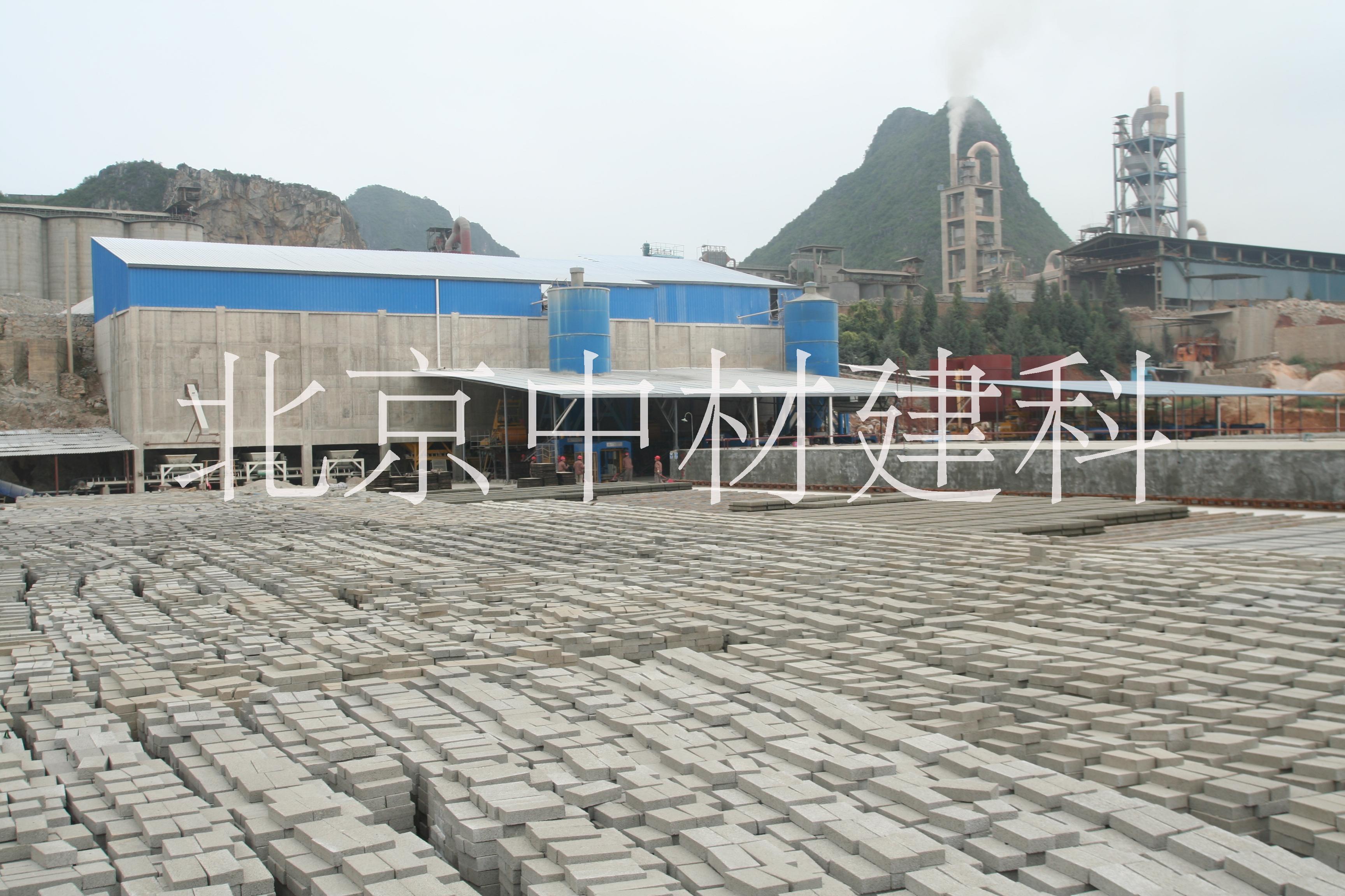中材建科QTY9-18面包磚機西藏磚機 青海水泥磚機甘肅磚機廠環(huán)保磚機六角護坡磚彩磚機