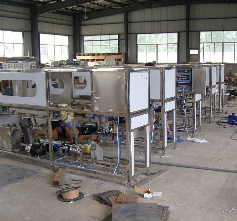 桶裝飲用水灌裝機