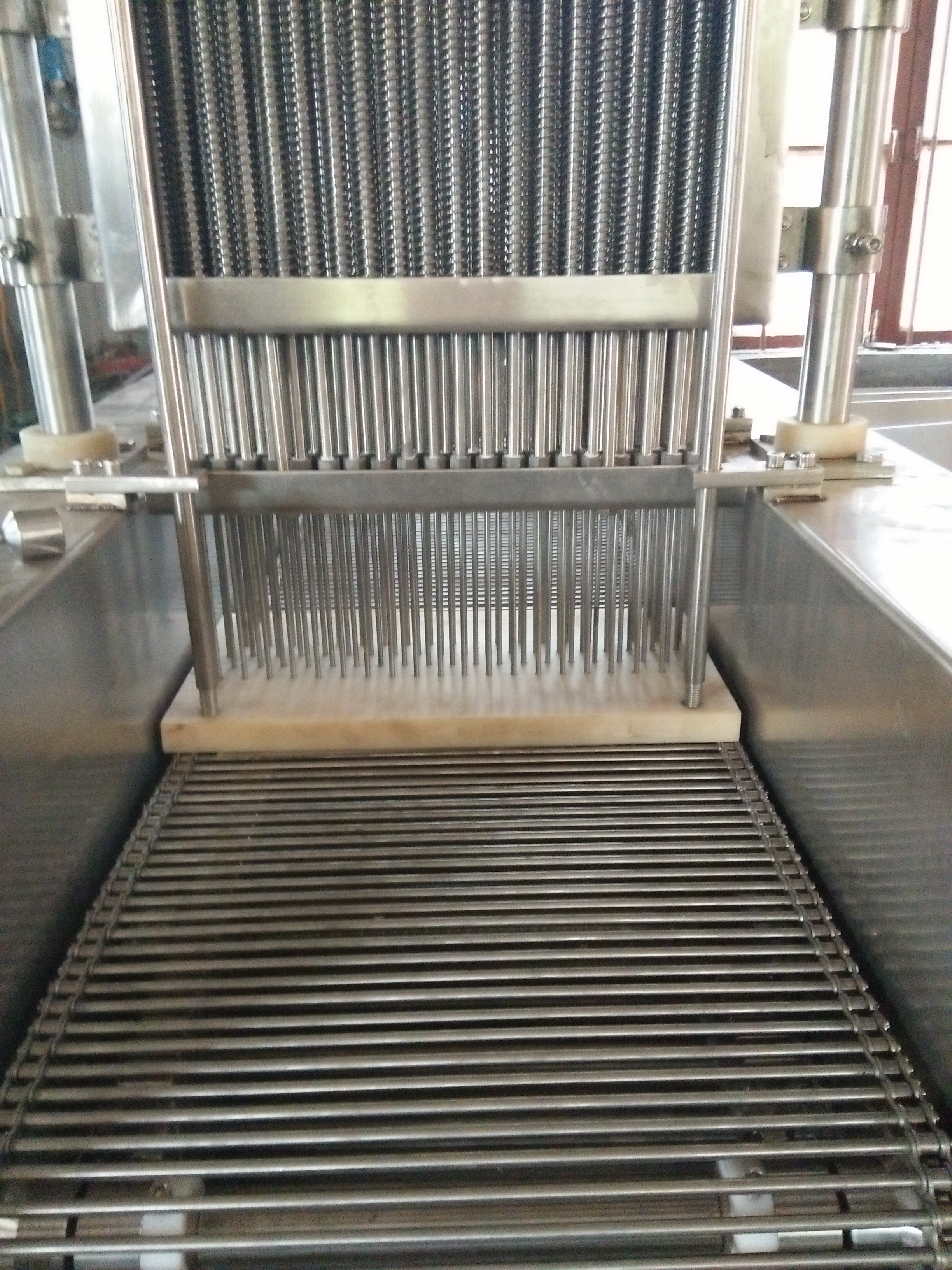 山東鹽水注射機(jī)廠家價(jià)格 山東鹽水注射機(jī) 肉類腌制注射機(jī)