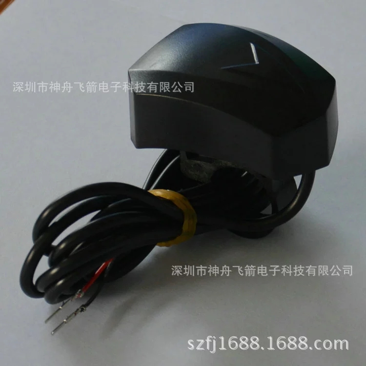 批發(fā)36V-100V通用電動車手機(jī)充電器電瓶車USB充電頭轉(zhuǎn)2A 電動車USB手機(jī)充電器