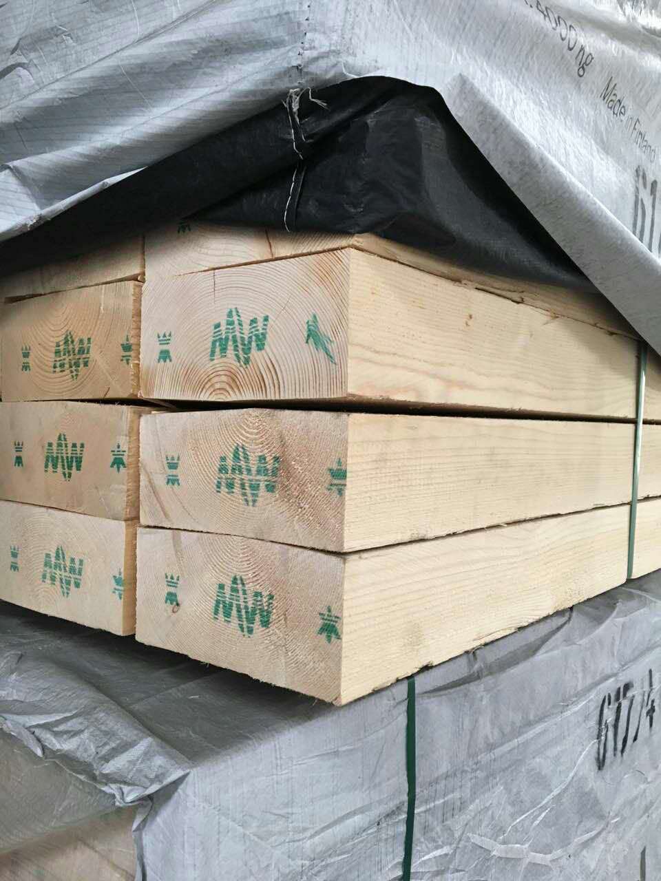 森隆木業(yè)公司主要供應(yīng)規(guī)格料板材進口實木芬蘭松，規(guī)格齊全，貨源充足，*， 價格適宜