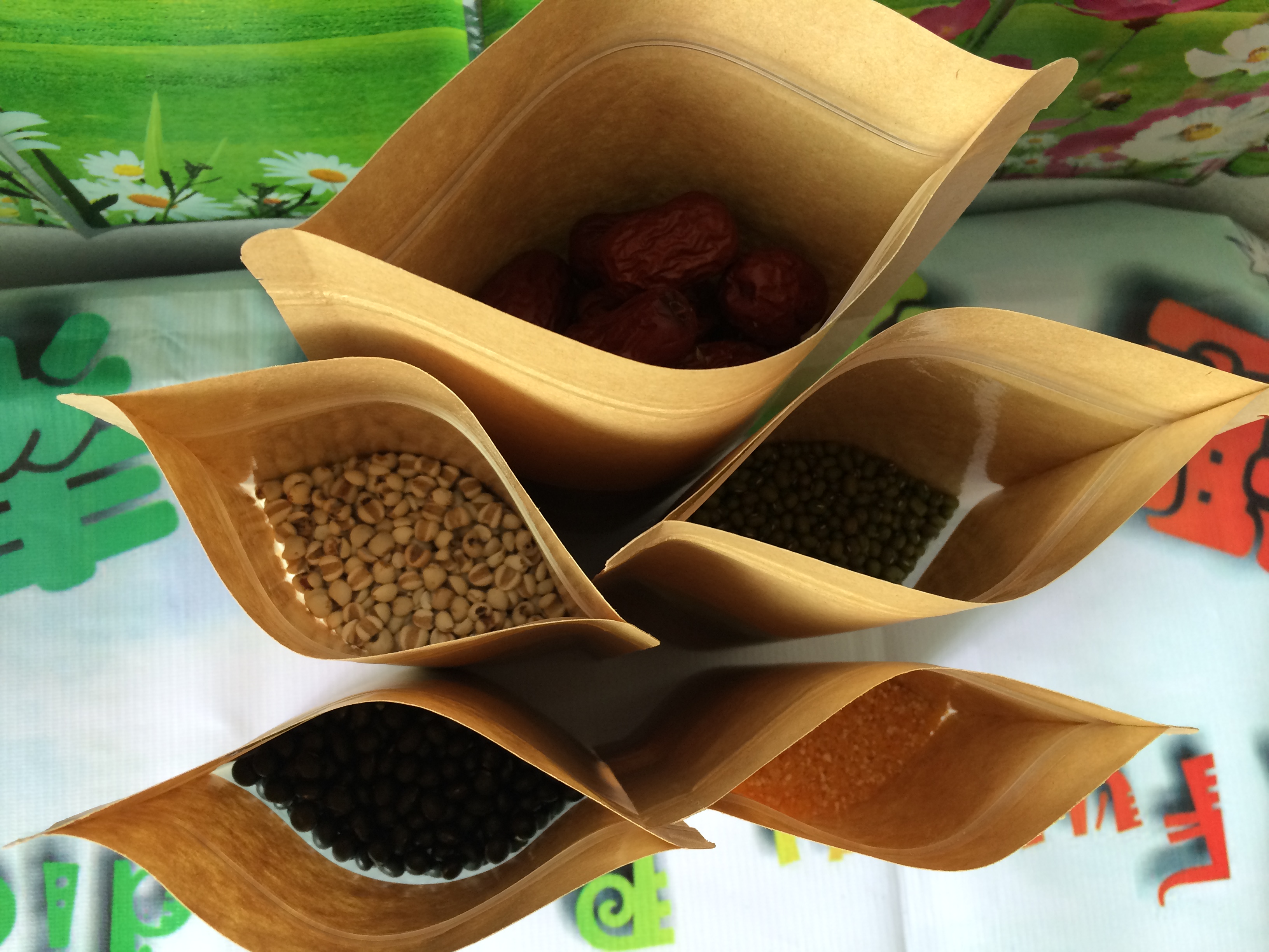 江蘇開(kāi)窗牛皮紙袋，爆款通用自封牛皮紙袋，江蘇開(kāi)窗牛皮紙袋定做