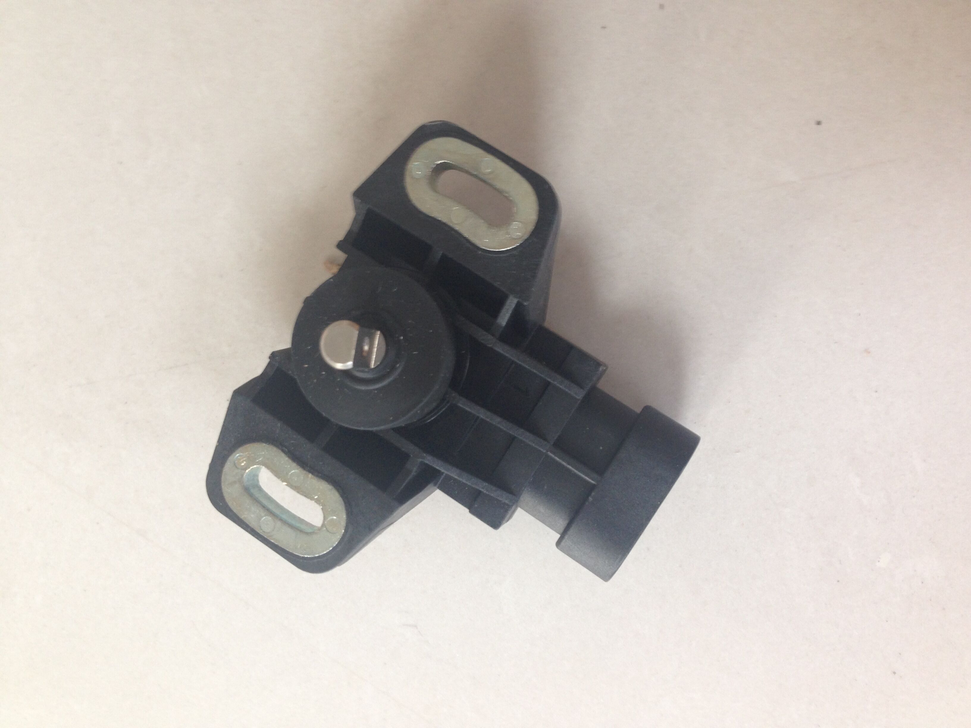 現(xiàn)貨德國elobau424A16A090 elobau傳感器