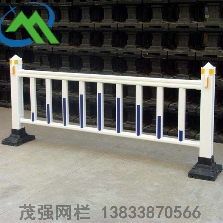 江蘇高速公路護(hù)欄價(jià)格，江蘇道路交通護(hù)欄廠家，高速隔離柵欄