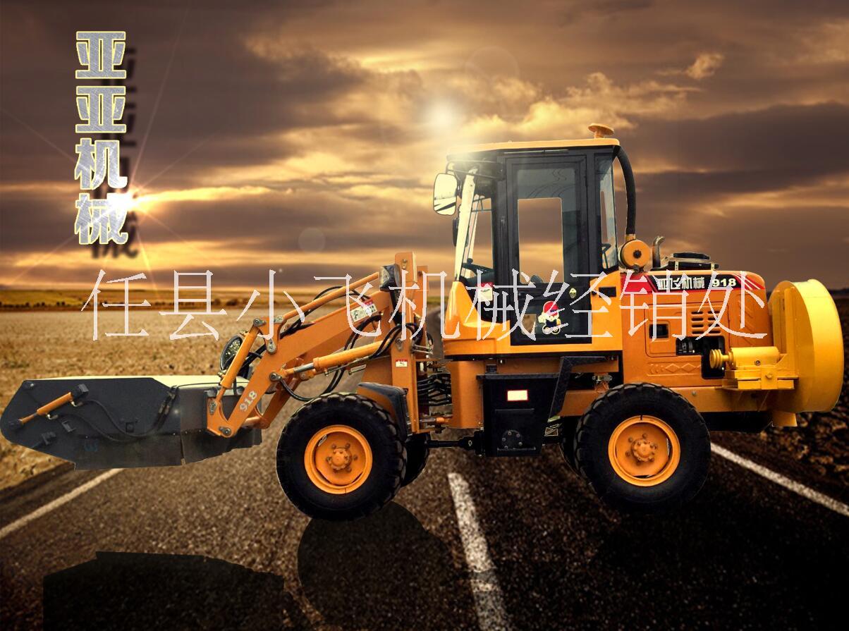 公路清掃機(jī)、工程清掃機(jī)、清掃機(jī)