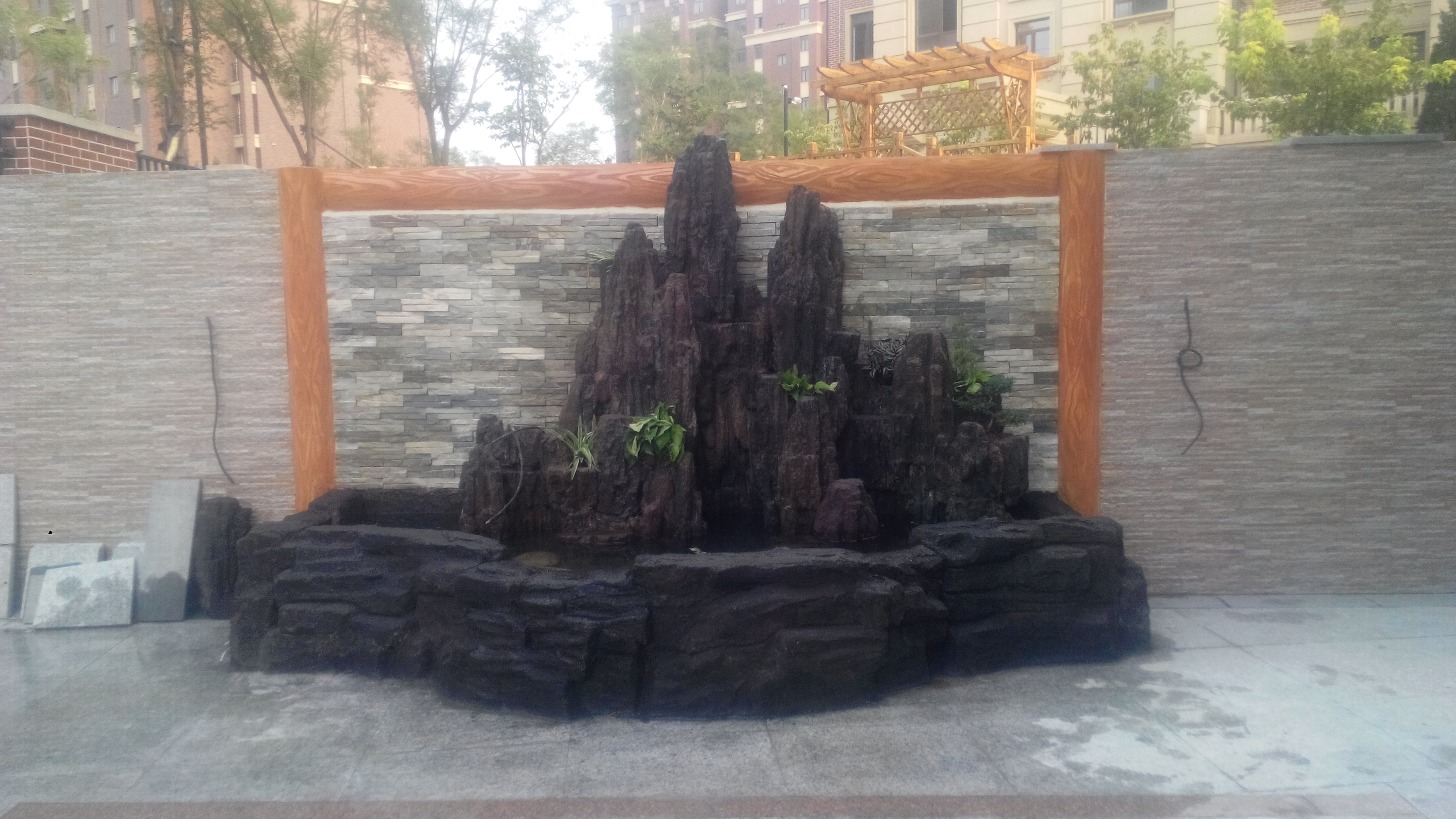 大連假山制作 大連風(fēng)景石，假山石，上水石，銷售