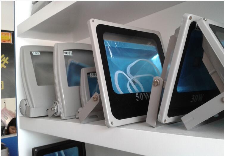 LED戶外射燈  廣州180WLED工礦燈 丹東180LED隧道燈 濟南80W高光效工礦燈