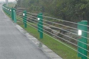 山西纜索護欄廠家，山西纜索護欄，山西纜索護欄哪兒里有