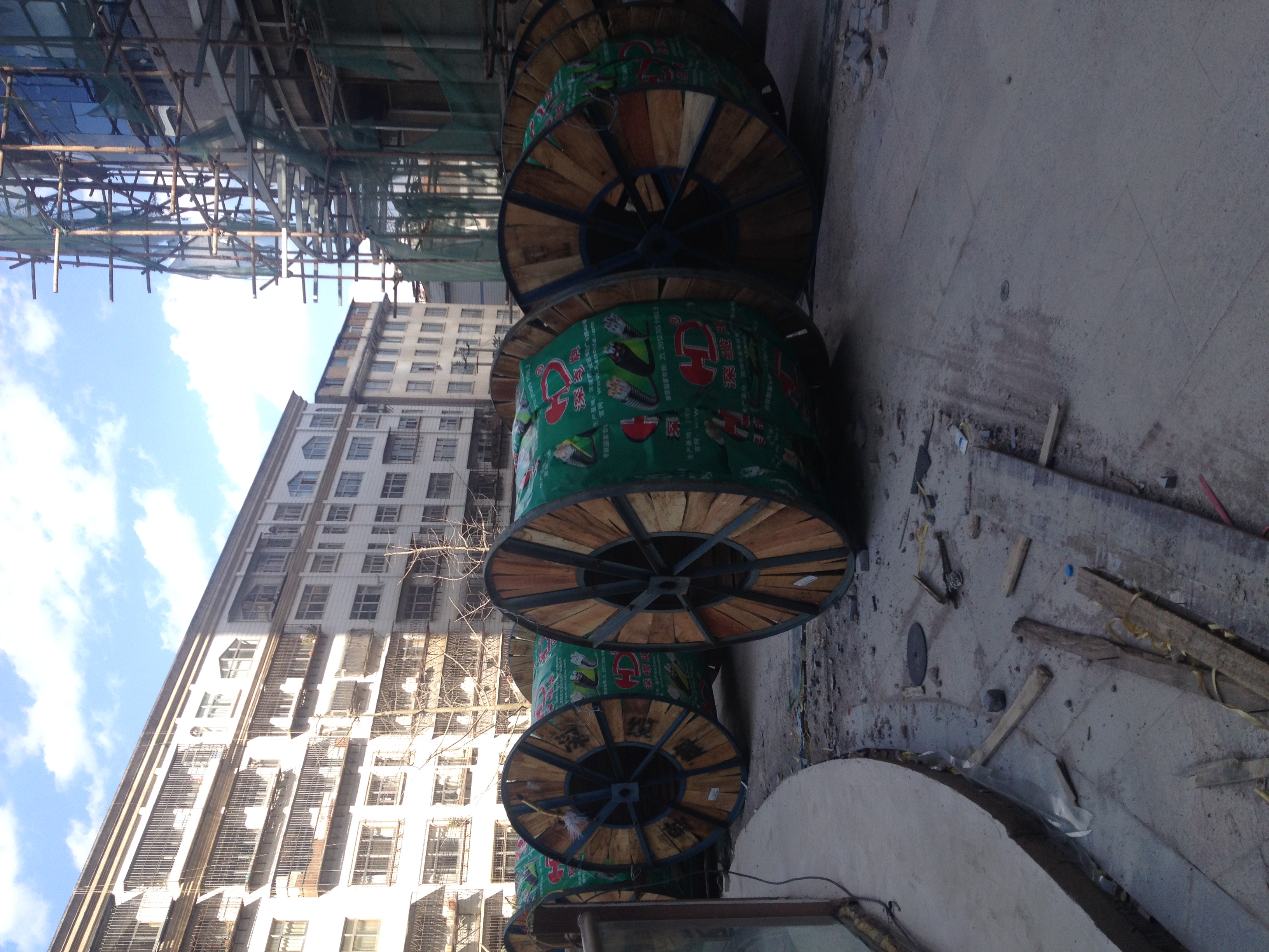 供應(yīng)各種電線 生產(chǎn)各種低壓電線電纜 供應(yīng)生產(chǎn)各種低壓電線電纜