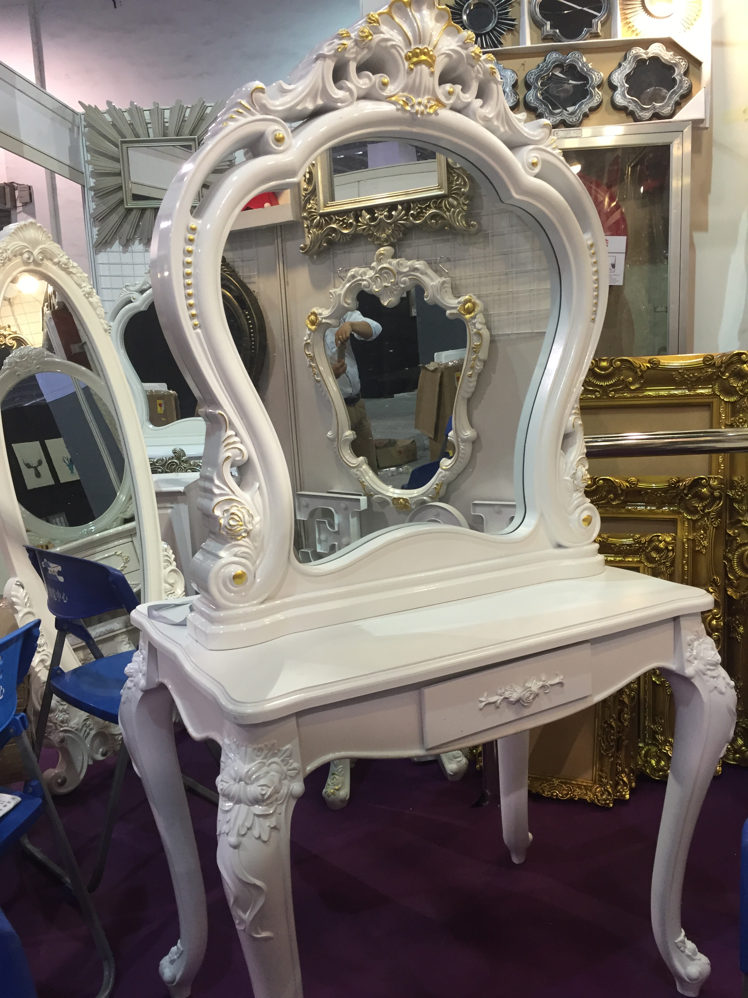 供應(yīng)婚慶道具玄關(guān)桌 擺臺(tái) 裝飾擺件 廠家直銷可組裝