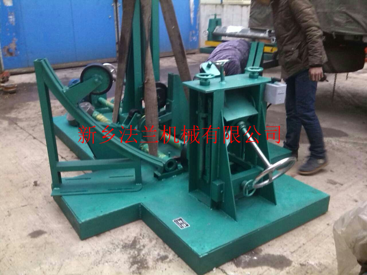 云南風(fēng)筒錐筒翻邊機(jī)設(shè)備廠家報(bào)價(jià)