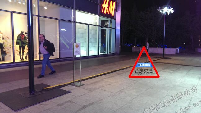 深圳兩孔過線板產(chǎn)地