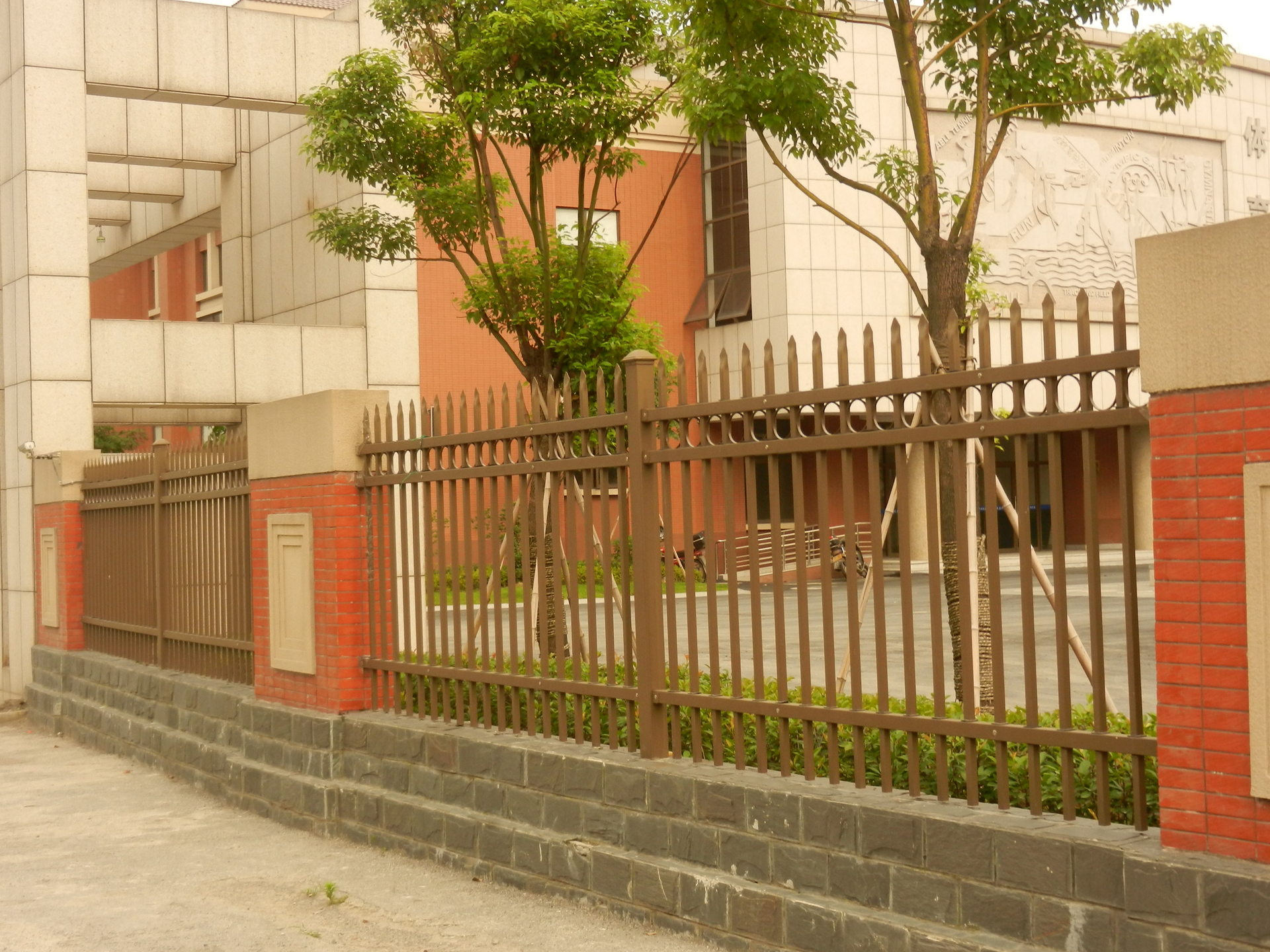 安平廠家直銷，鋅鋼護(hù)欄，鐵藝護(hù)欄