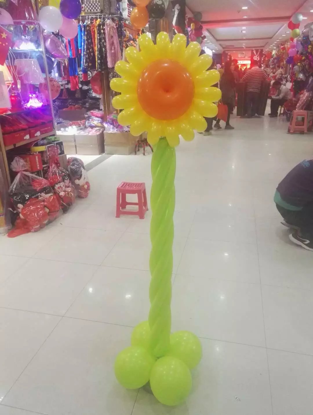 氣球.鋁鉑氣球 氣球.鋁鉑氣球.廣告氣球 西安喜慶用品批發(fā)西安鋁箔氣球批發(fā) 西安氣球批發(fā)電話