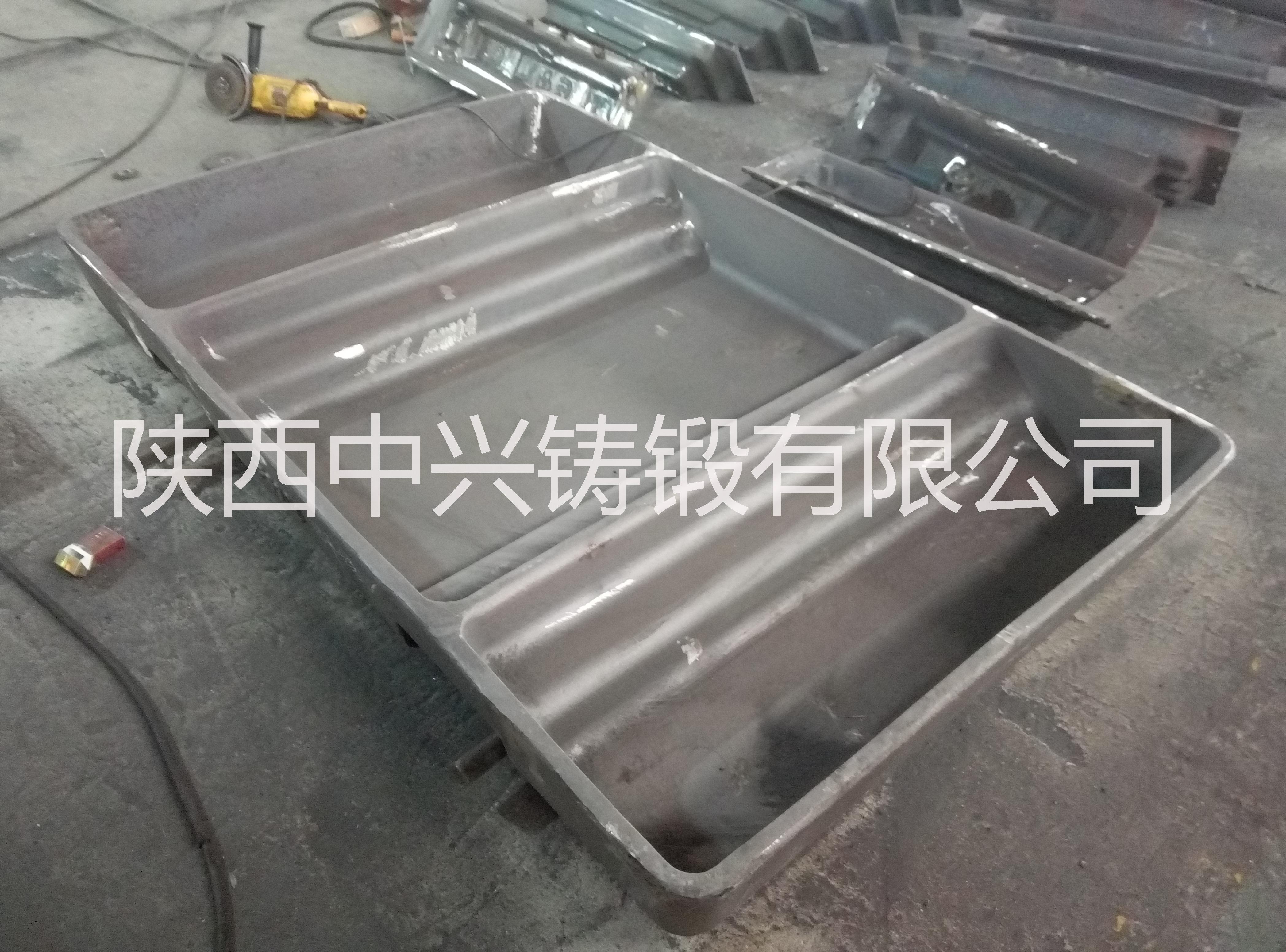 供應(yīng)叉車孔渣盤 渣盤 優(yōu)質(zhì)渣盤 負(fù)壓鑄造渣罐 高質(zhì)量渣罐 合金鋼叉車孔渣盤