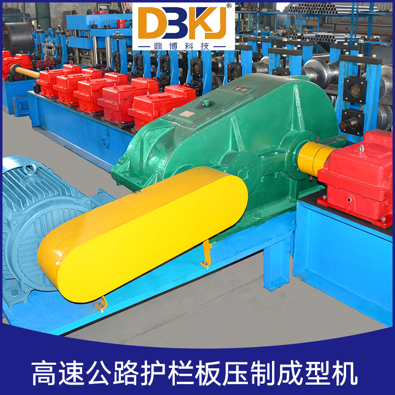 三波高速公路護欄板設備廠家|無錫三波高速公路護欄板設備價格