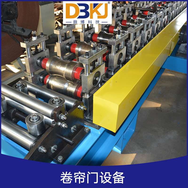 卷簾門設備 卷簾門壓制成型機 卷簾門全自動成型機 卷簾門生產(chǎn)設備