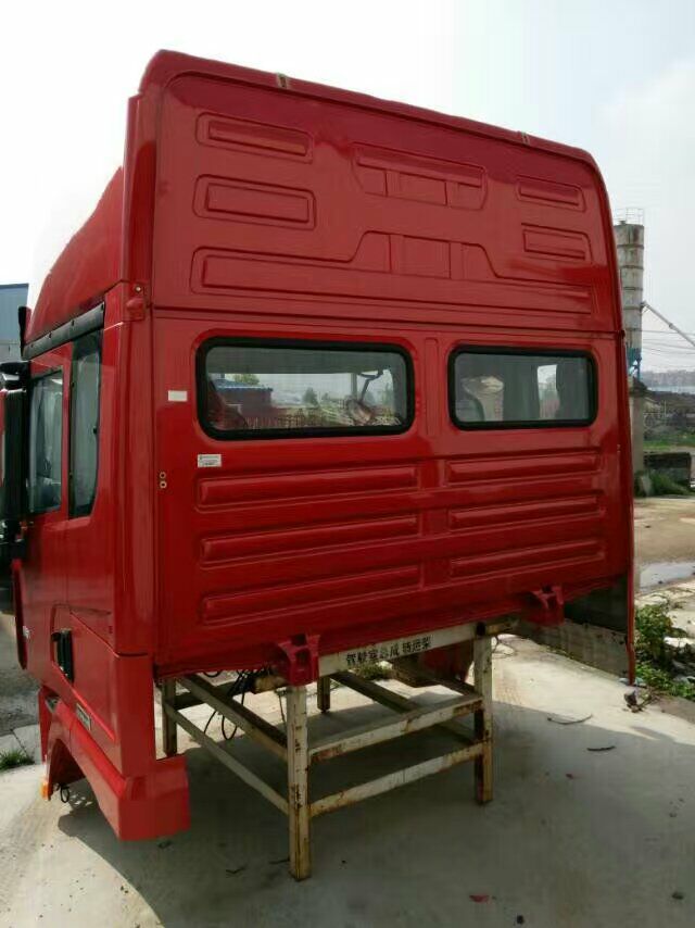 重汽T5G駕駛室，重汽T5G駕駛室價(jià)格，重汽T5G駕駛室批發(fā)