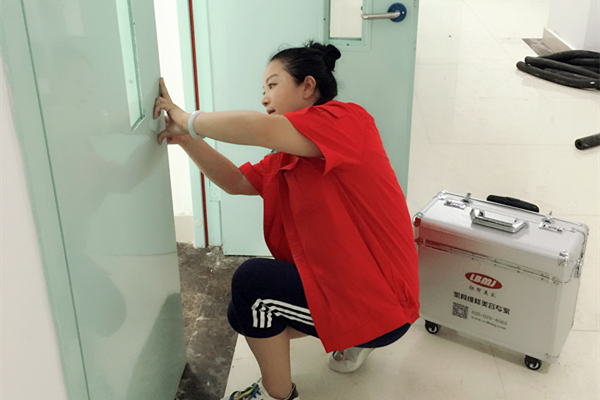 西安家具維修-聯(lián)幫美家西安家具維修-專業(yè)西安家具維修服務(wù)機(jī)構(gòu) 聯(lián)幫美家-西安家具維修
