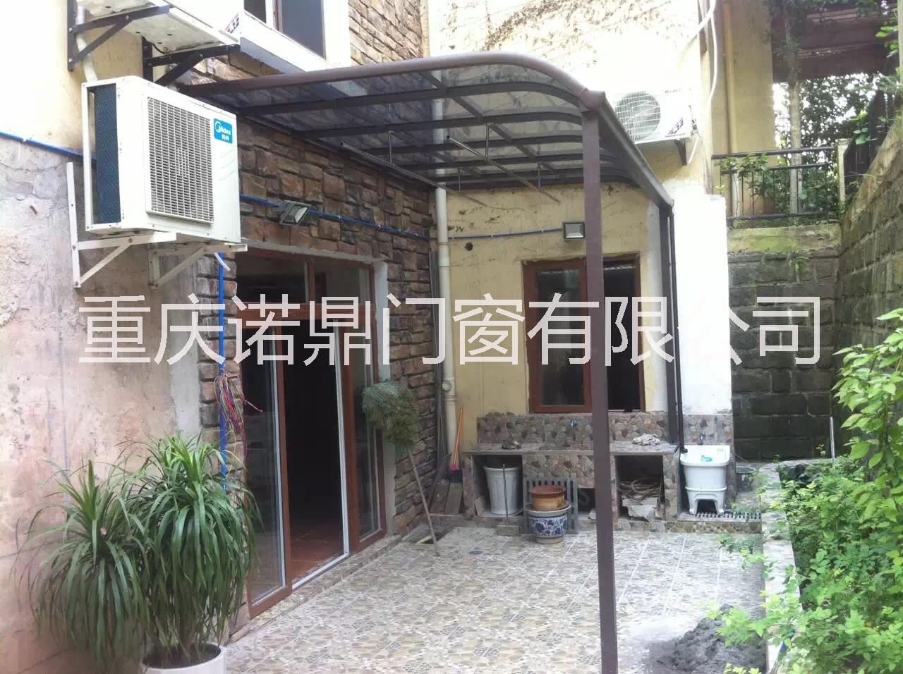 重慶露臺(tái)棚、陽(yáng)臺(tái)棚、窗棚廠家直銷(xiāo)價(jià)格