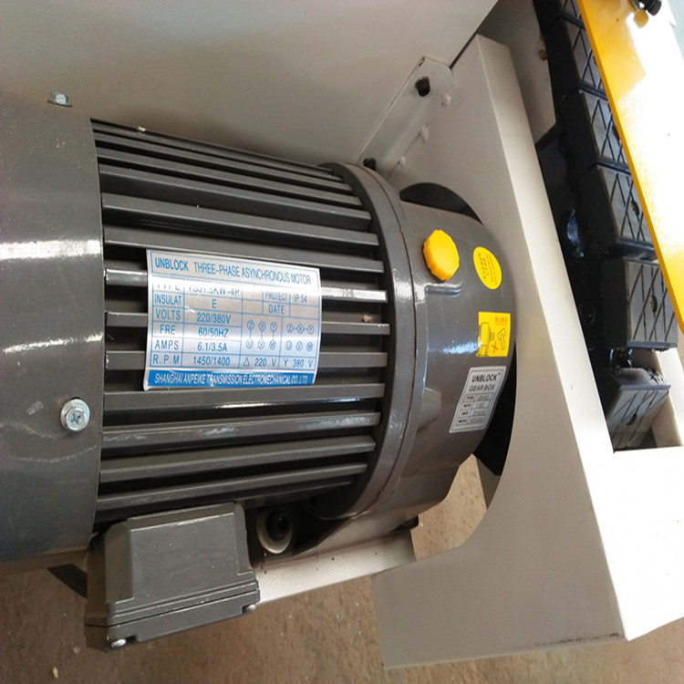 山東木工機械封邊機廠家直銷，山東全自動木工機械封邊機廠家，山東木工機械封邊機價錢