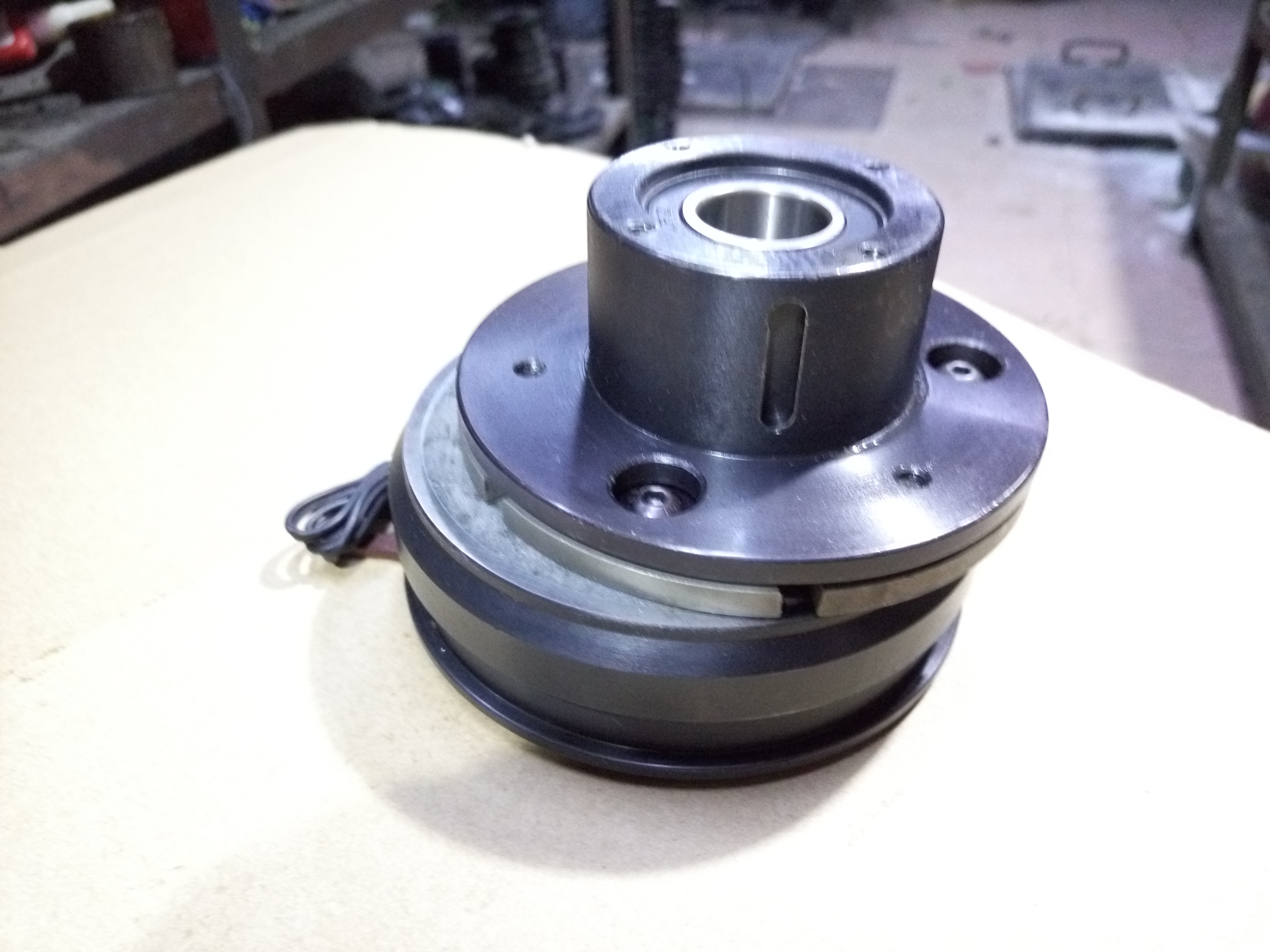 內(nèi)軸承電磁離合器MCS廠家直銷 內(nèi)軸承電磁離合器MCS批發(fā)價