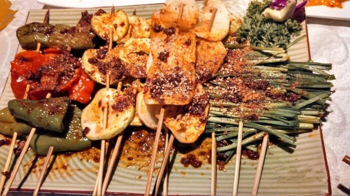 濟(jì)南油炸麻辣串學(xué)習(xí)培訓(xùn) 邯鄲油炸麻辣串具體做法 濟(jì)寧麻辣串加盟