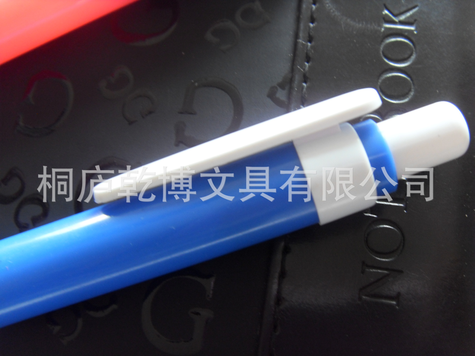 廠家直銷520圓珠筆 塑料廣告筆批發(fā) 定制印LOGO禮品促銷筆pen