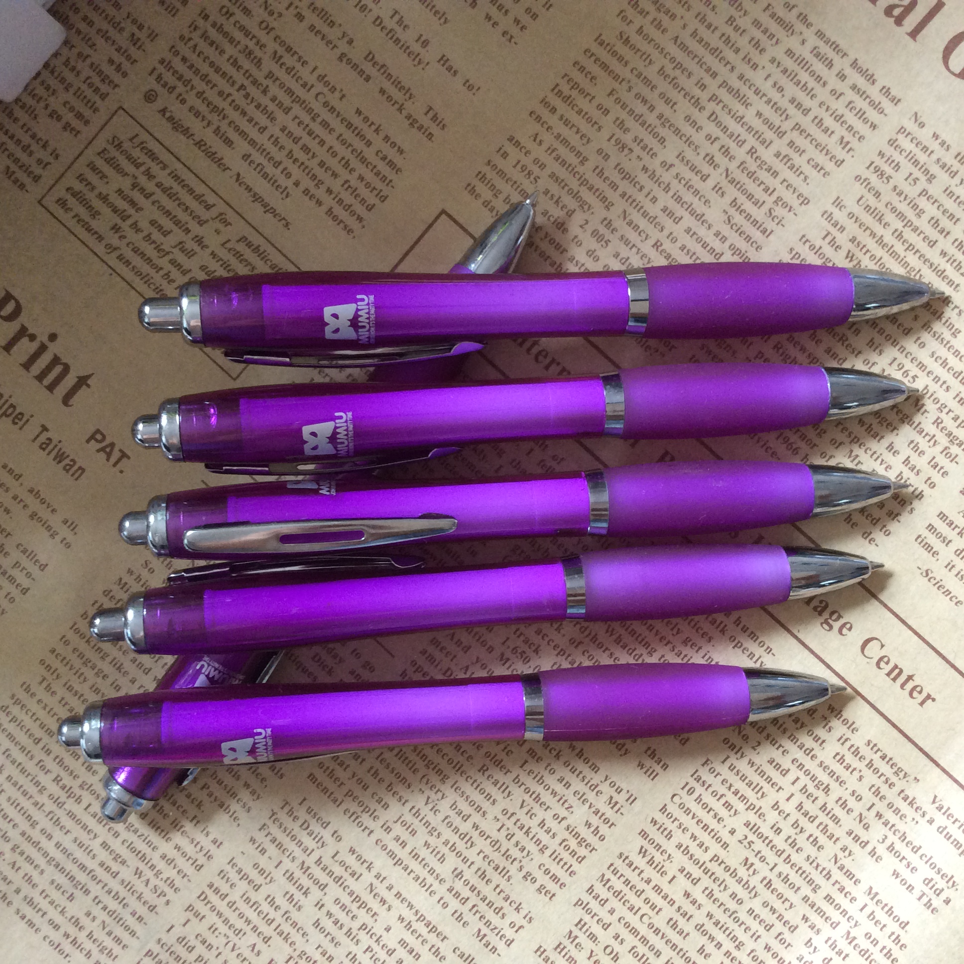 透明塑料葫蘆筆 定制廣告筆 按動油筆 辦*具禮品促銷筆 pen