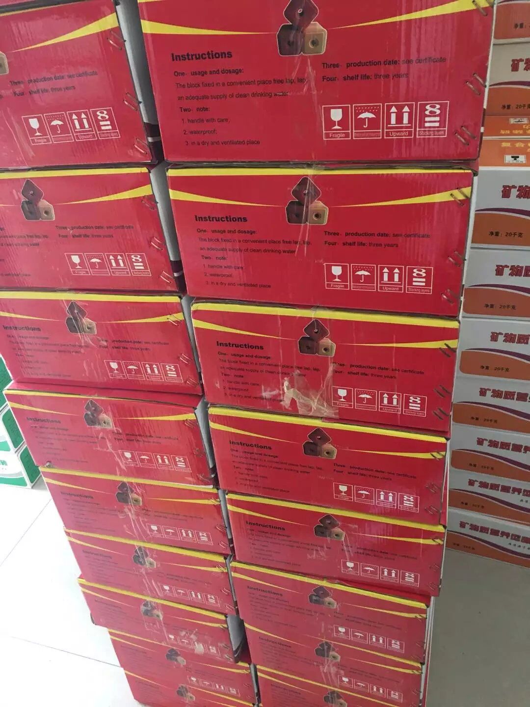 牛羊舔磚價(jià)格廠家直銷牛羊飼料舔磚價(jià)格及牛羊營(yíng)養(yǎng)舔磚價(jià)格