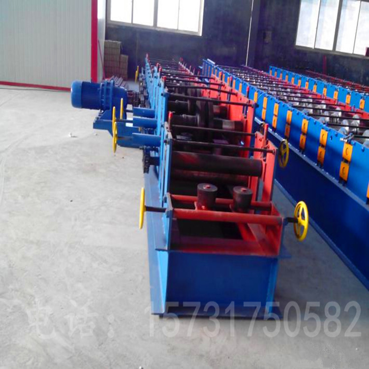 優(yōu)質(zhì) C型鋼機(jī)冷彎機(jī) C型鋼檁條機(jī) C型鋼機(jī)多少錢