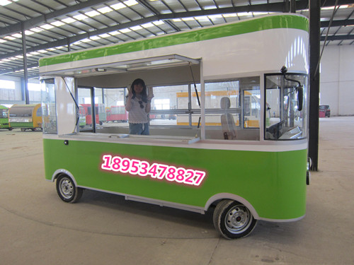 山東億品香廠家直銷(xiāo)麻辣燙米線*小吃車(chē)售貨車(chē)