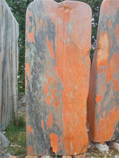 園景石 五彩石價錢  根據(jù)大小，造型來決定