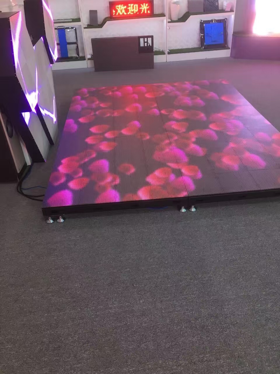 鑫億光LED互動地磚屏