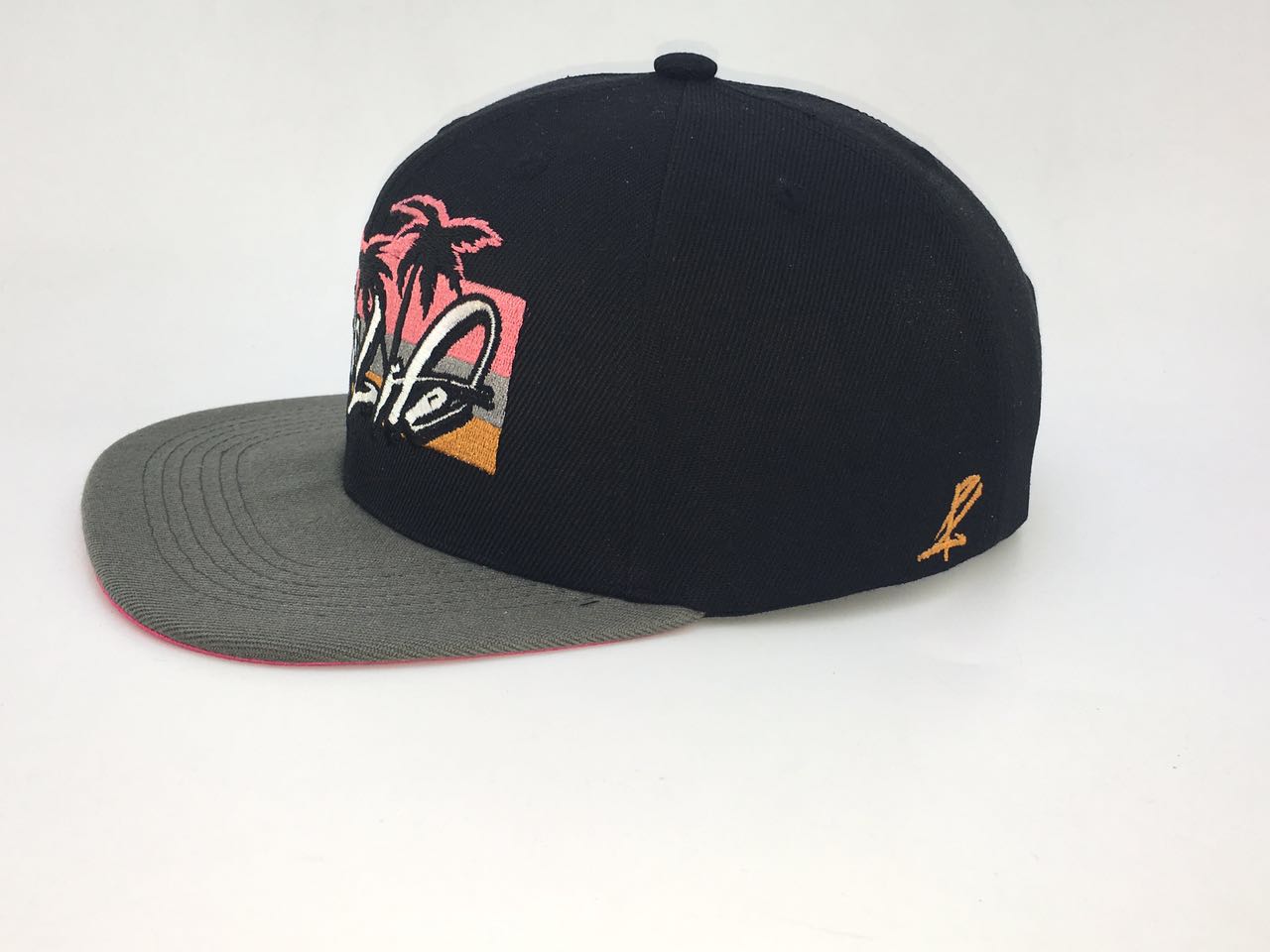 定制帽子LOGO刺繡平沿帽，嘻哈帽 平沿帽子廠家 定制外貿(mào)刺繡嘻哈帽