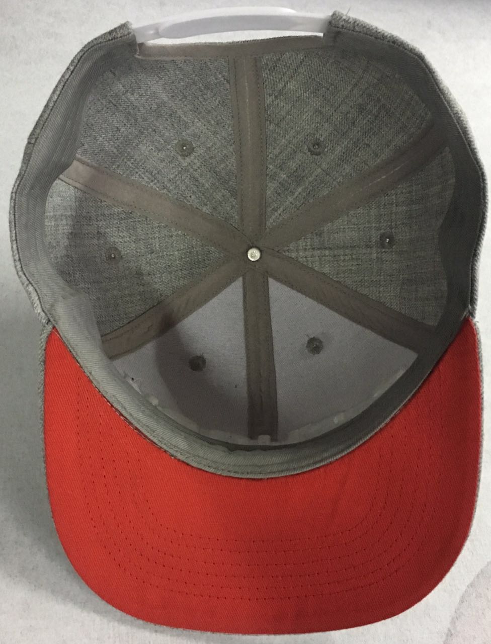 定制帽子LOGO刺繡平沿帽，嘻哈帽 定制LOGO平沿帽稀罕帽子 工廠定制各種帽子 工廠定制各種帽子街舞棒球帽