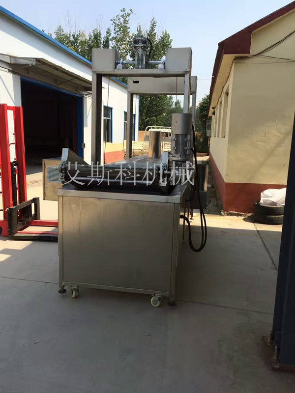 出口俄羅斯的速凍薯條連續(xù)油炸機生產(chǎn)線已成功發(fā)貨