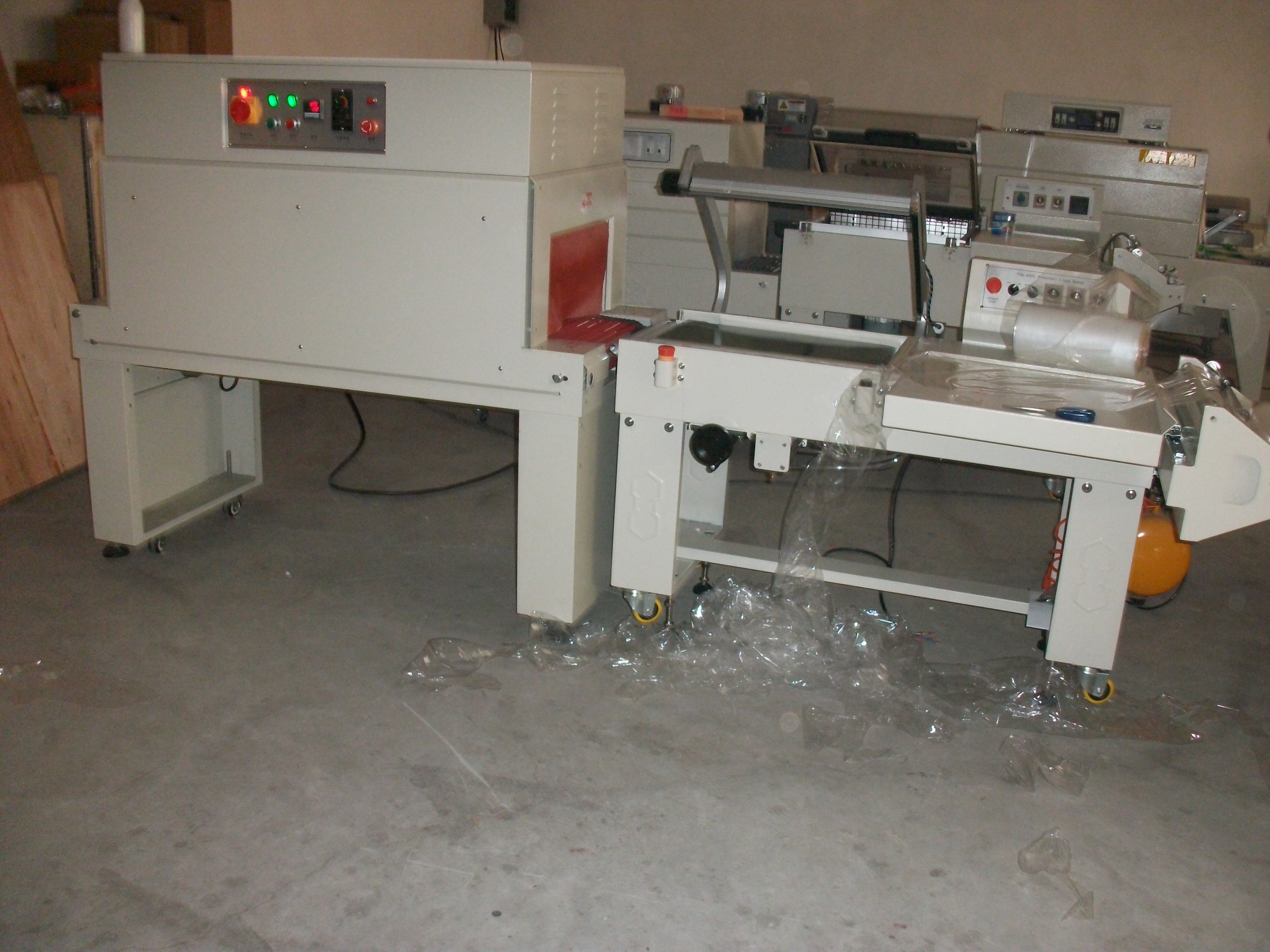 供應SM4525書本塑封膜機 書刊熱收縮機 熱收縮封口包裝機