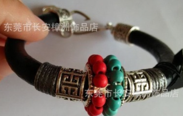 廠家直銷(xiāo) 各種顏色真皮手鏈