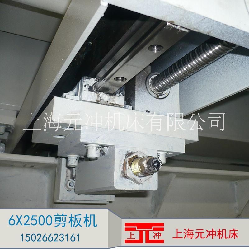 6X2500剪板機 上海元沖數(shù)控機床QC12Y系列液壓擺式剪板機