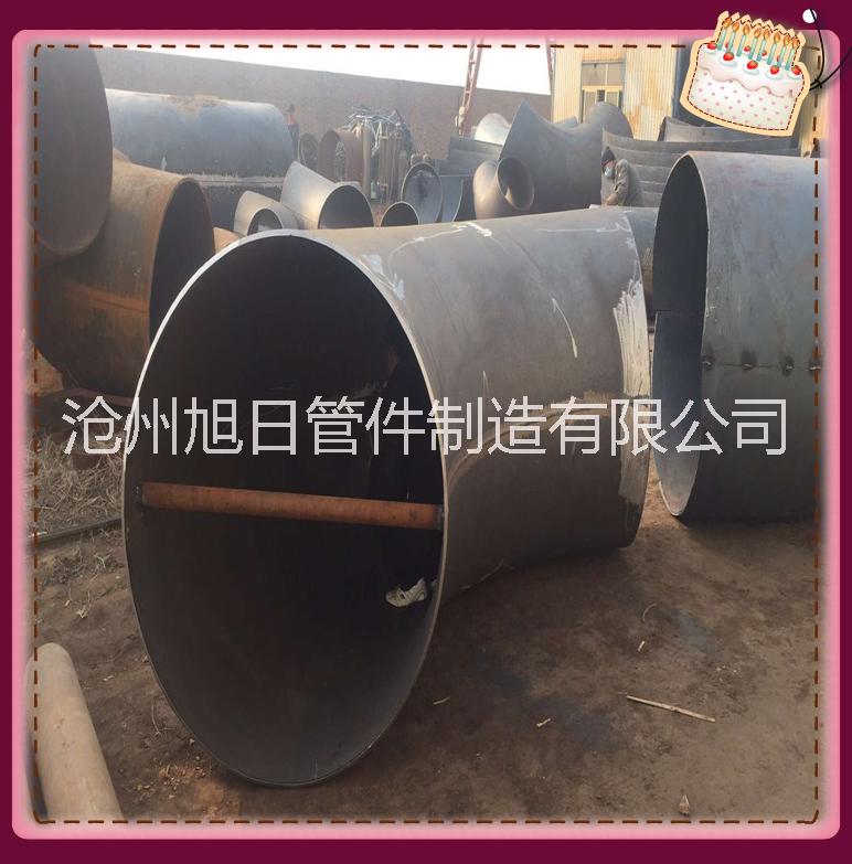 公司專業(yè)生產(chǎn)不銹鋼彎頭、碳鋼彎頭