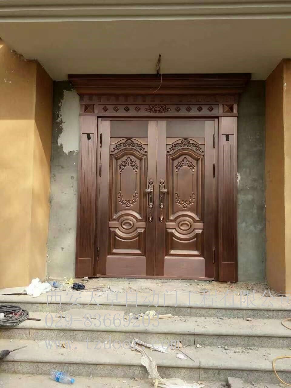 西安經(jīng)典銅門專制廠家 仿銅門廠家傾力打造，匠心獨(dú)具，爆款上市！