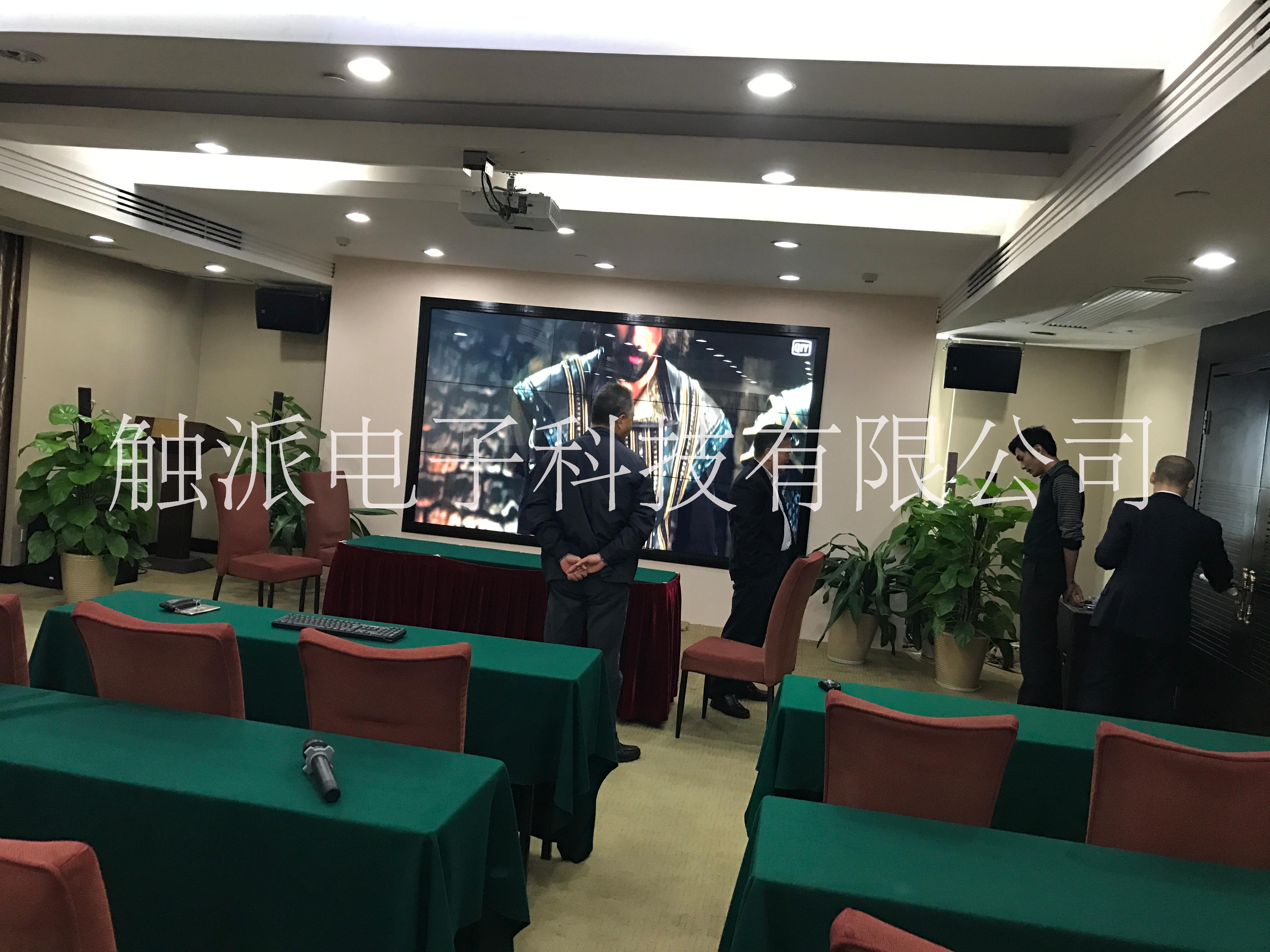 液晶屏拼接 液晶拼接屏廠家  液晶屏拼接墻 | 觸派投影 液晶拼接屏幕 液晶拼接屏幕廠家