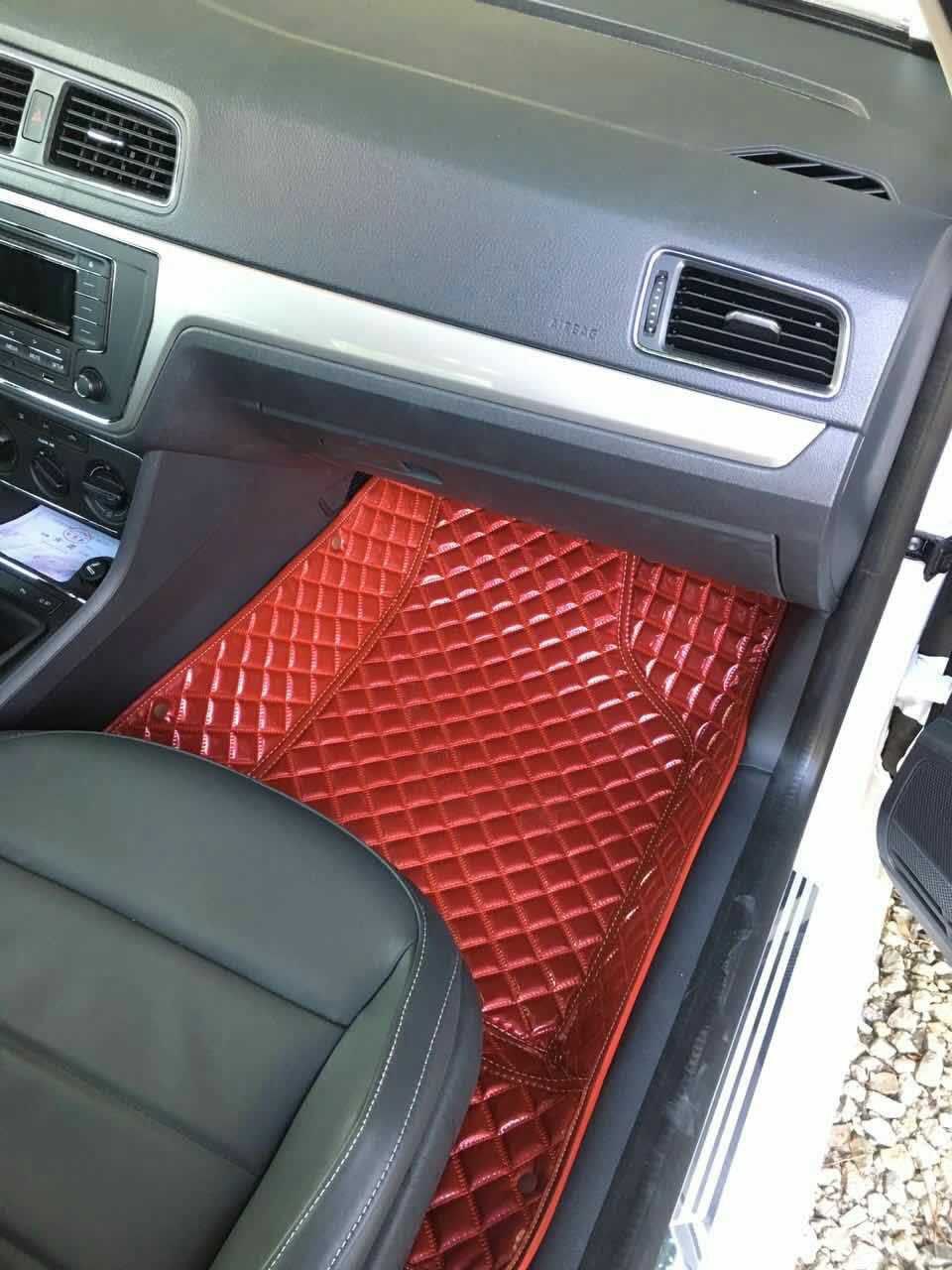 定制全包圍腳墊專車環(huán)保亮皮，重慶全包圍亮皮腳墊定制