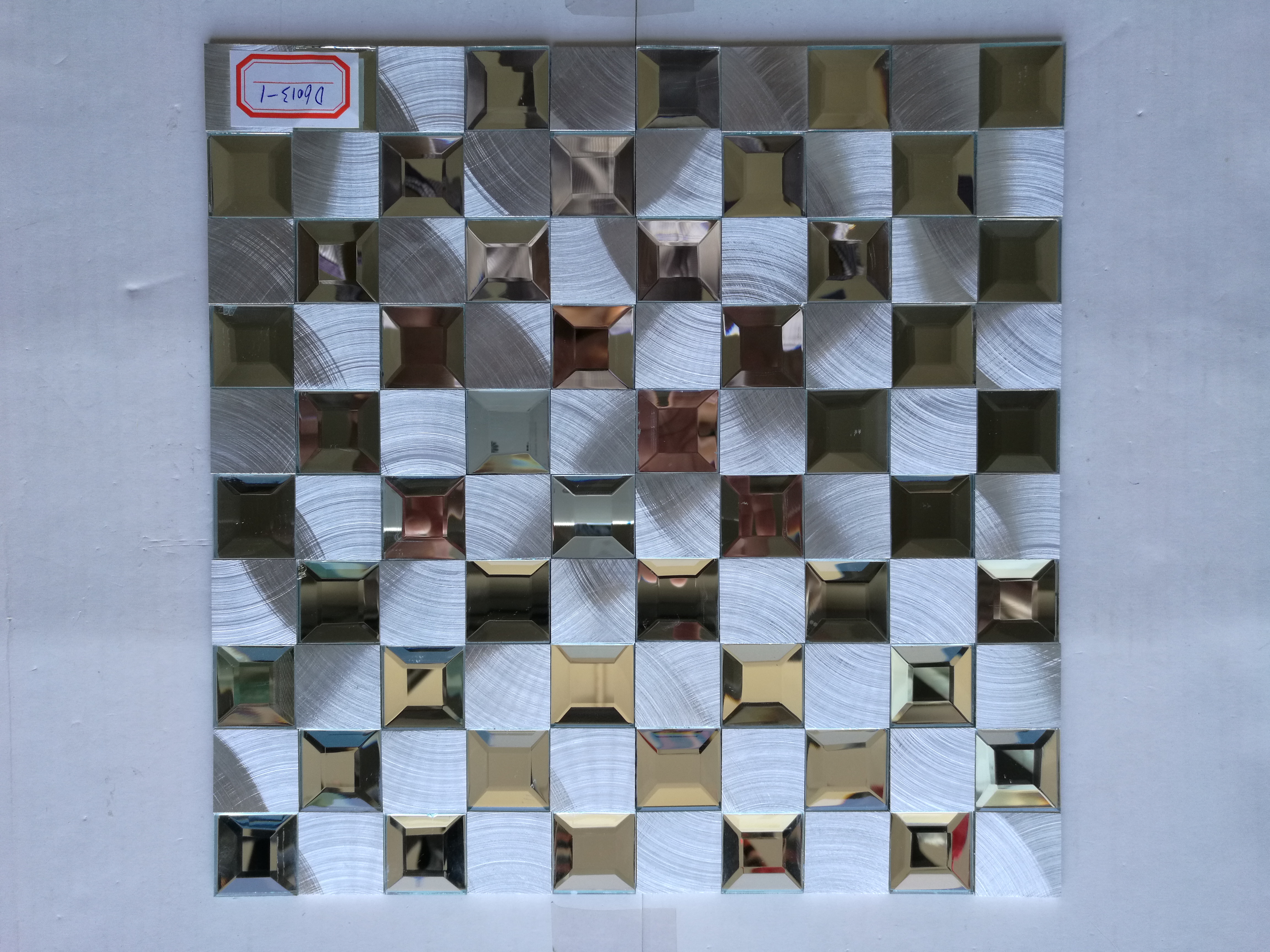 供應(yīng)內(nèi)蒙古不銹鋼馬賽克，銀色，玫瑰金色，黑色等色的不銹鋼馬賽克廠家。