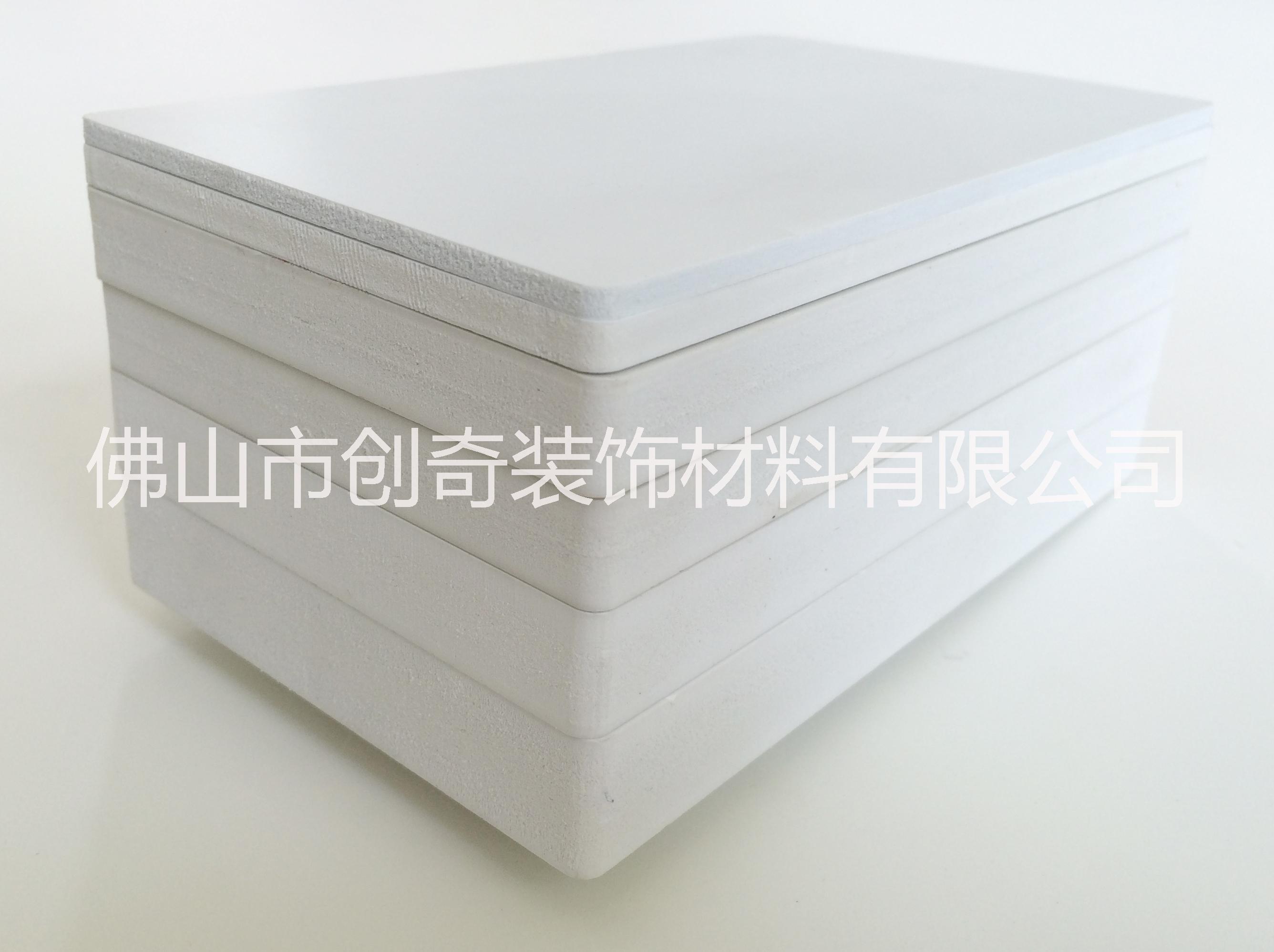 PVC發(fā)泡板 半結(jié)皮板材 廣告用環(huán)保材料 阻燃 綠色 環(huán)保廠家